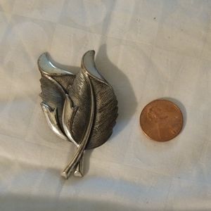 Vintage Sterling By Jewelart Double Feather Pin